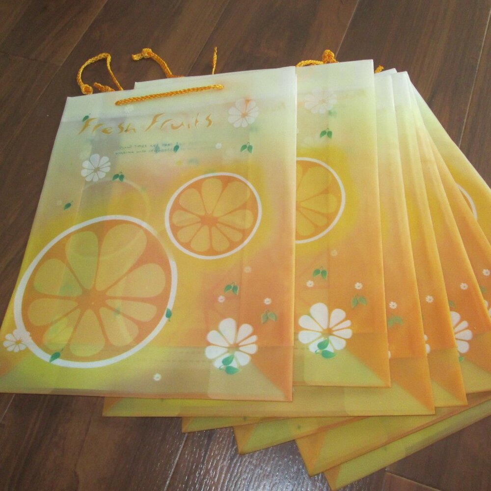 8 Pack Yellow FRESH FRUITS Gift Bags with Handles